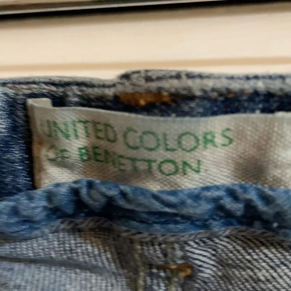 Very sexy stretchy jeans from French company United Colors of Benetton - Picture 2 of 9